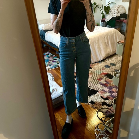 Levi’s Mile High Cropped Jean - Picture 1 of 5